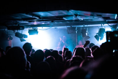 Les Touristes - 16.11.19 (Adrian Vogt)